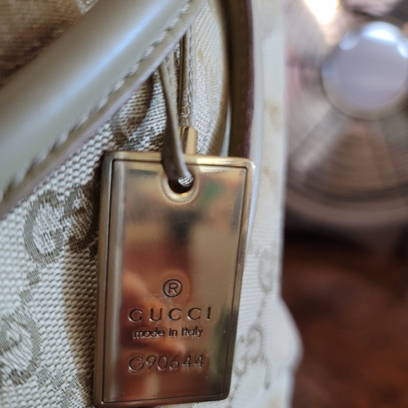 Authentic Gucci bucket bag - Picture 7 of 7